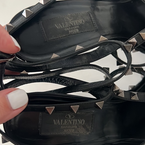 Black patent leather Valentino shoes size 41 - Picture 4 of 11